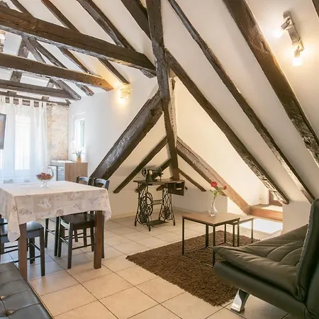 アパート ドルチェ ヴィータ スプリト