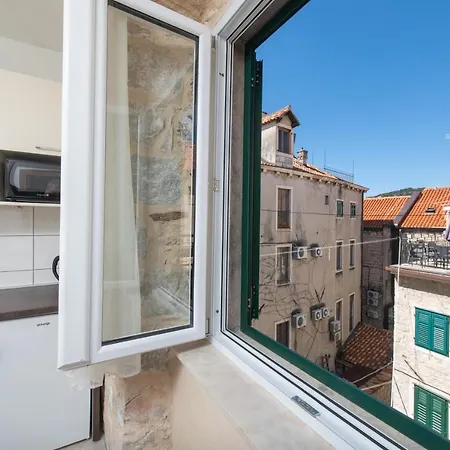 アパート ドルチェ ヴィータ *