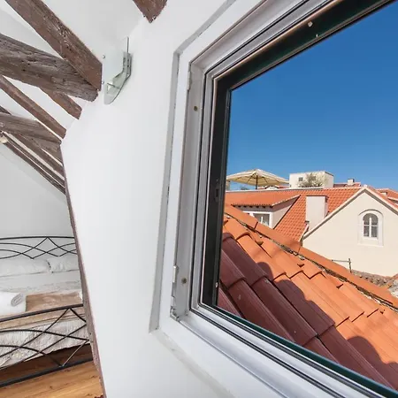 アパート ドルチェ ヴィータ